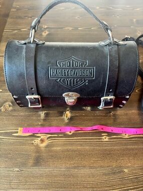 Harley-Davidson Black Leather Handle Barrel Bag